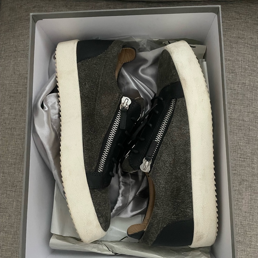 Giuseppe Zanotti Men's Olive Green Suede Sneakers with White Soles